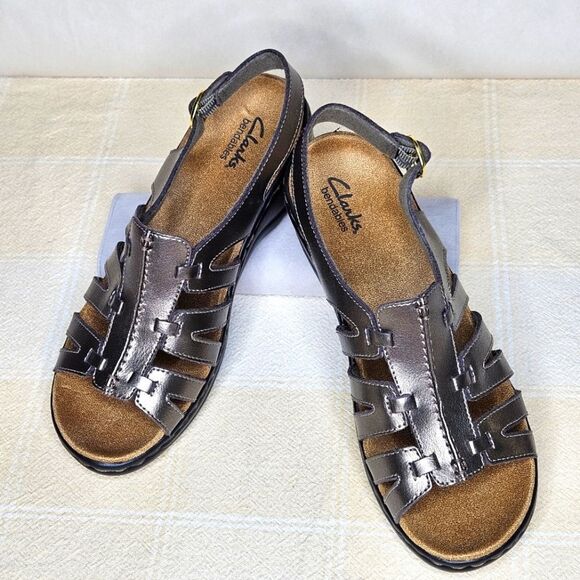 Clarks Lexi Marigold Bendables Metallic Pewter Adjustable Buckle Leather Sandals - Picture 1 of 10